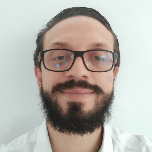 Dr. Sebastián Segura